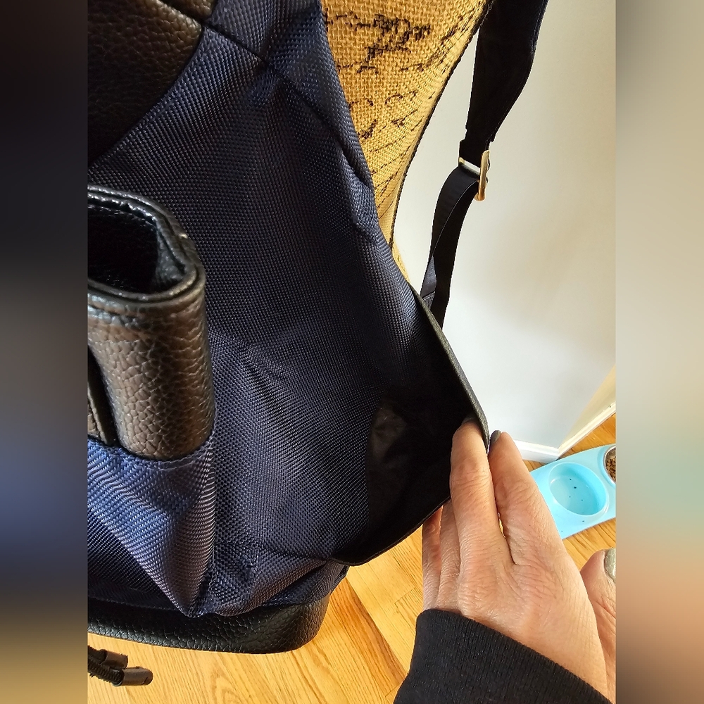 Versace perfume backpack - Picture 7 of 15